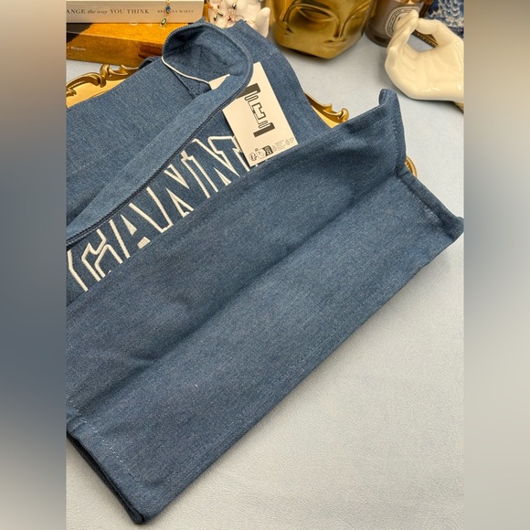 🆕 GANNI 🧿 NWT Large Easy Shopper, Blue Denim & White Embroidery - Picture 10 of 11